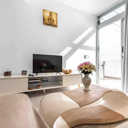 Gracioseros 111 Ground Floor Cozy * Tias