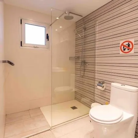 Gracioseros 111 Ground Floor Cozy * Tias